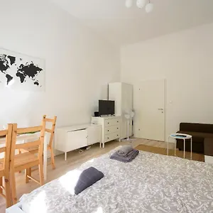 Lights - Praterstern Appartamento